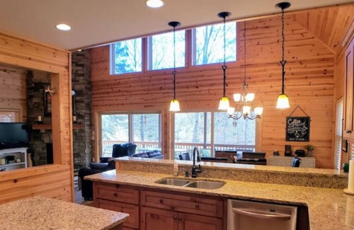 Serenity Bay House | Serenity Bay Lakehouse