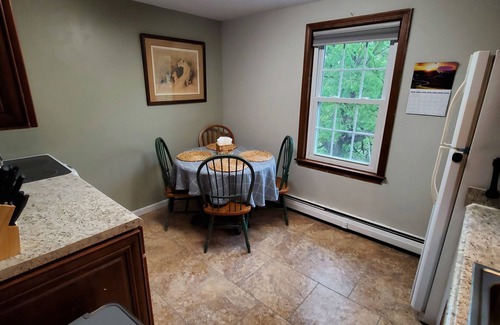 Westbrook House | Serenity between the lakes and seashore