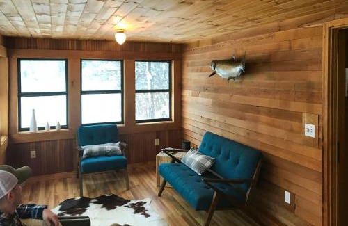 Eden House | Serenity by the lake