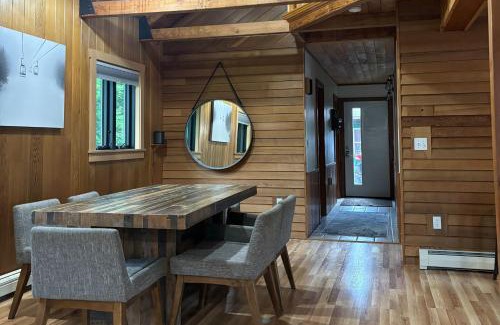 Eden House | Serenity by the lake