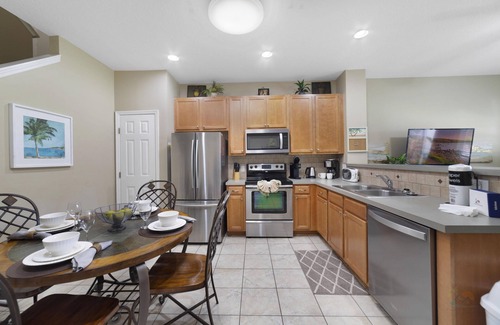 Crestwynd Bay House | Serenity - Family & Pet Friendly, 10 Minutes to Disney & Attractions