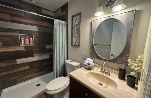 Lutz House | Serenity Gardens private guest suite in Historic Lutz