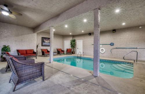Sevierville House | Serenity Mountain Pool Lodge, Theater Room, 560 FREE tickets each paid day!