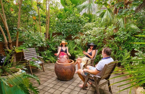 Picnic Bay Apartment | Serenity on Magnetic Unit 4 - A friendly family environment