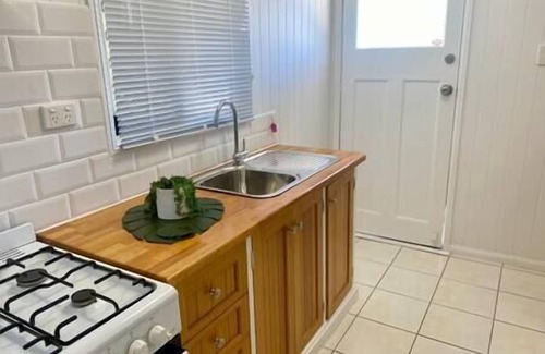 South Townsville Apartment | Serenity on Tully: Cozy Queenslander Hideaway