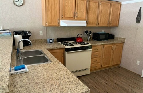 Ellsworth House | Serenity place. Relax in a semi rural setting 18 mile from Acadia National Park