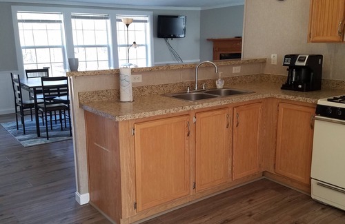 Ellsworth House | Serenity place. Relax in a semi rural setting 18 mile from Acadia National Park