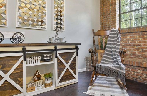 Mandarin House | Serenity Stay, Great for Groups, Rec Room, Firepit