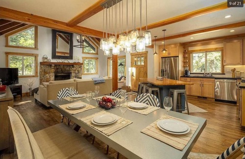 Kingswood Estates House | Serenity Tahoe Retreat - Hot Tubnn