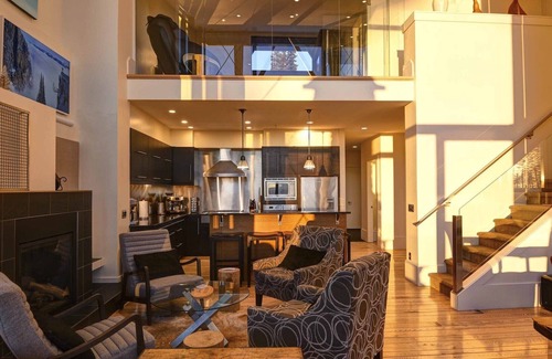 The Edge House | Serenity @The Edge ~ Contemporary design with Style, Luxury and Comfort