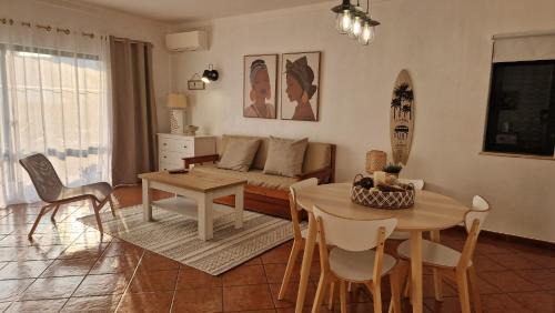 Alporchinhos House | Serenity Villa