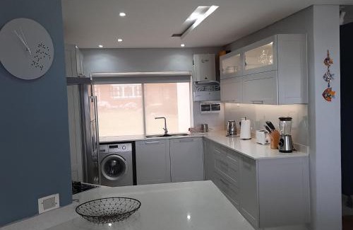 Glentana Apartment | Serviced beach apartment