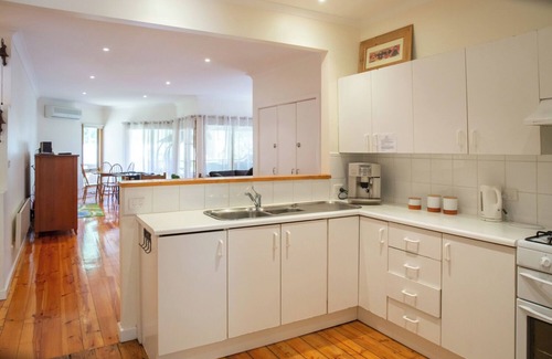 Sawmill Settlement House | Settlement Lodge - Minutes to the Mt Buller gate