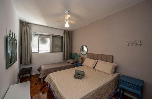 Gonzaga Apartment | Seu Refúgio em Santos, Pé na Areia