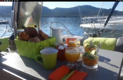 Porto-Vecchio Boat Rental | SEULS sur un voilier de 14 m.Le Bateau de Pat