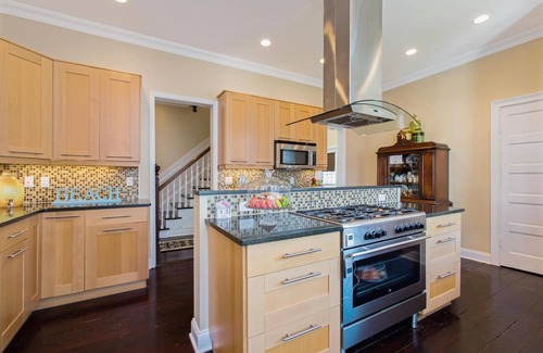 Ocean Grove House | Seven Bedroom Turn-of-the-century Grand Victorian