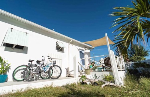 Cockburn Town House | Seven Seas Grand-Turk - Island home New Rental !