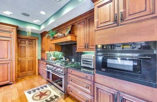 Champion House | Seven Springs Resort Home: Theater Room & Grill