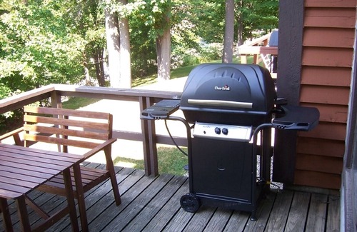 Seven Springs House | Seven Springs Townhouse with WiFi/NetFlix