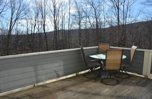 Seven Springs Condo | Seven Springs Woodridge 3 Bedroom Premium Condo, Private deck with wooded view by RedAwning