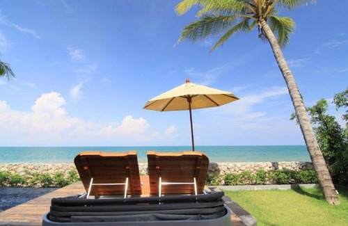 Khuekkhak Apartment | (SHA+)Suite with Private Pool - Beach Front (BS2)