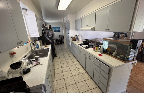 Kingman House | Shaded 3-bedroom house with WiFi, AC in Kingman Less than a mile from Rout 66