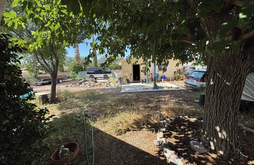 Kingman House | Shaded 3-bedroom house with WiFi, AC in Kingman Less than a mile from Rout 66