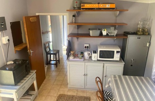 Oudtshoorn Apartment | Shades of grey