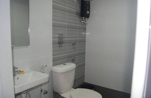 Kampung Gong Pauh Hotel | Shafura Hotel 1