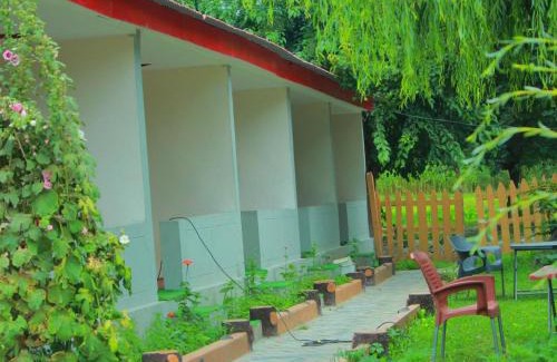 Skardu Hotel | SHAHI Resort Kachura Skardu