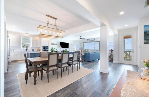 Galveston House | Shalom at the Beach · Relax & Unwind
