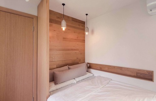 Jing'an Bed & Breakfast | Shanghai Hills & Gefii Sixteen Cats close to Jing'an Temple