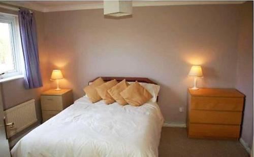 Aylesbury House | Shared Double Rooms