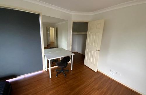 Upper Coomera House | Shared house with other guests near shopping center and theme parks