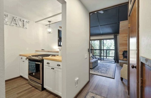 Shaver Lake Condo | Shaver Escape! Mountain Loft Condo