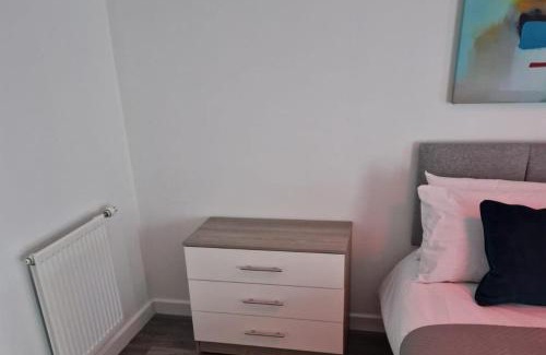 Hillsborough House | Sheffield Serenity House with 4 Bedrooms
