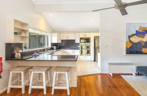 Pearl Beach House | Shelby by HolidayCo.