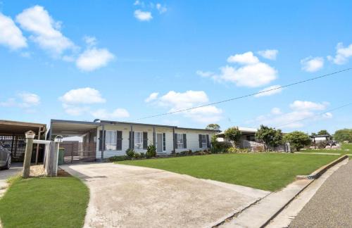 Paynesville House | Shelby Cottage