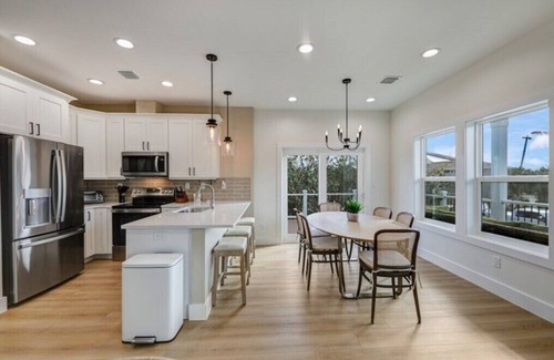 Sanibel House | Shell Shack - New Luxurious Home