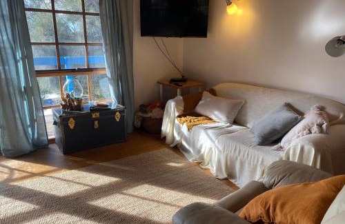 Penneshaw House | Sheoak Lodge