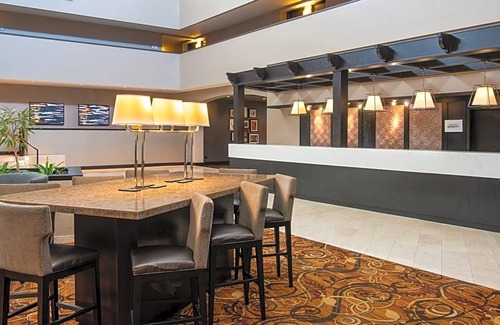 Minnetonka Hotel | Sheraton Minneapolis West Hotel