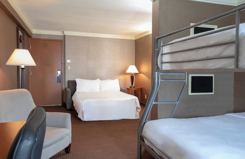 Downtown Niagara Falls Hotel | Sheraton Niagara Falls