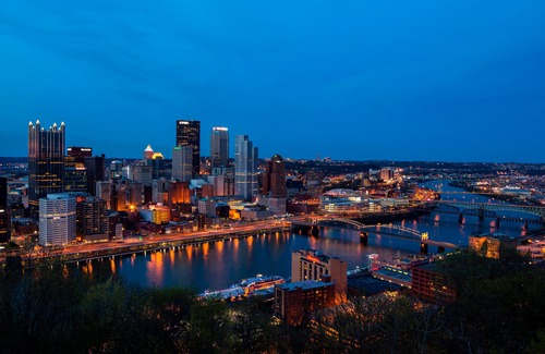 South Shore Hotel | Sheraton Pittsburgh Hotel at Station Square