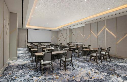 Surabaya Hotel | Sheraton Surabaya Hotel & Towers