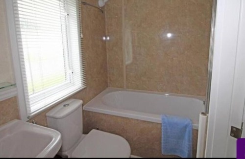 New Forest District Cabin | Sheric Lodge @ Shorefield Country Park