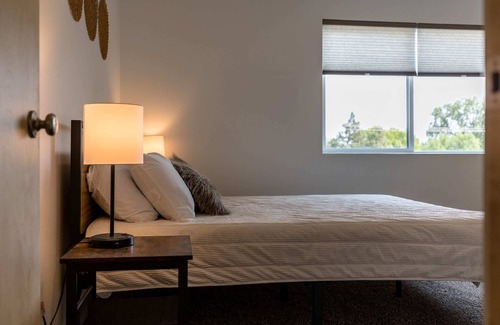 Sheridan Apartment | Sheridan Sojourn - Dual Stay Deluxe