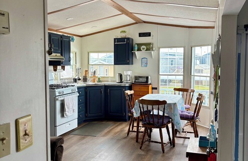 Sherkston Cottage | Sherkston Shores Resort - full lake view, large private lot, large patio areas!