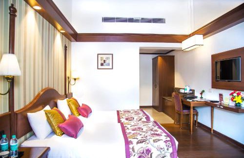 Nainital Resort | Shervani Hilltop Resort