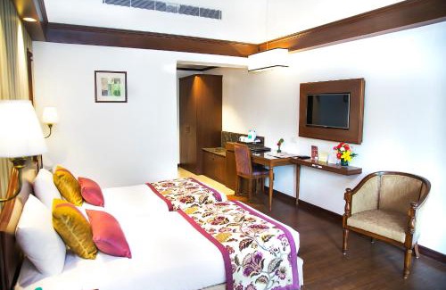 Nainital Resort | Shervani Hilltop Resort