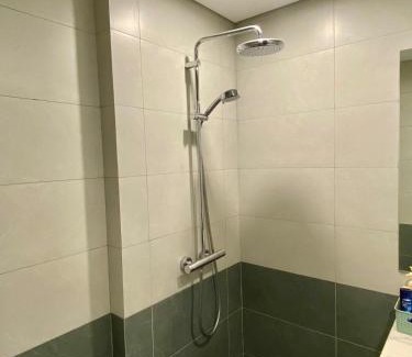District 9 Apartment | Shi House- Studios BE5 - Swimming Pool & Balcony